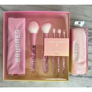 Stoney Clover Lane x Target Cosmetic Brush Gift Set & Pink Remover Cloth 7 pcs